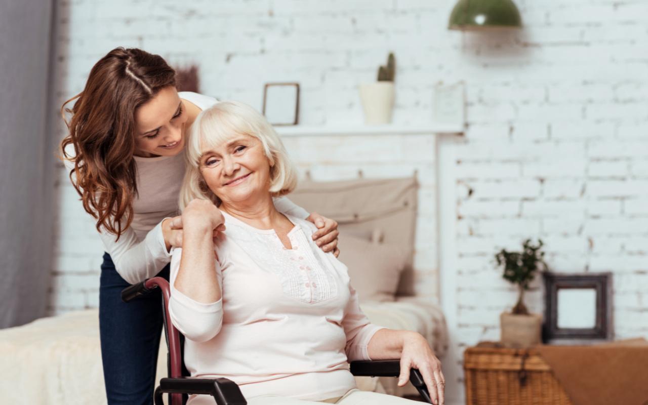 7 Tips for Choosing a Home Health Aide